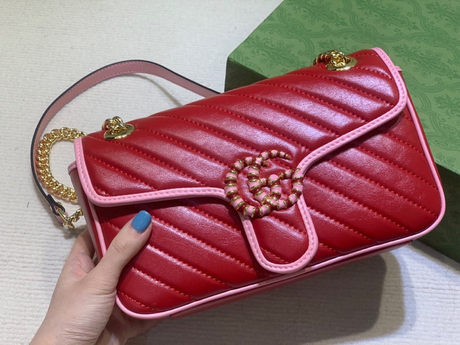 Luxury Gucci GG Marmont Small Shoulder Bag