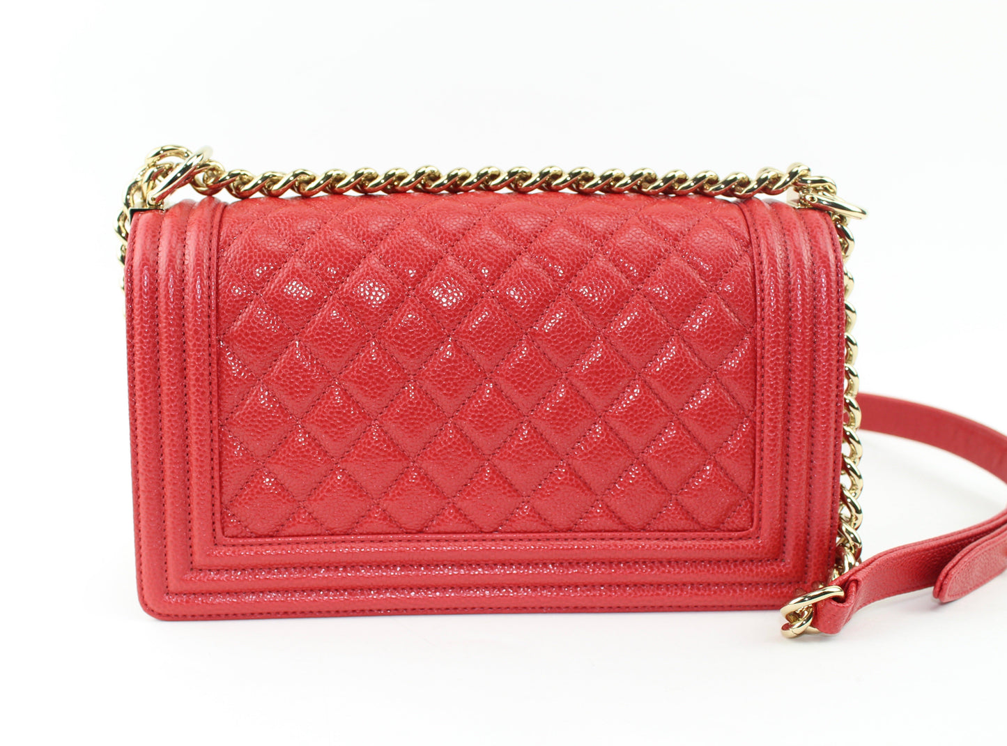 CHANEL MEDIUM CAVIAR BOY BAG IN RED