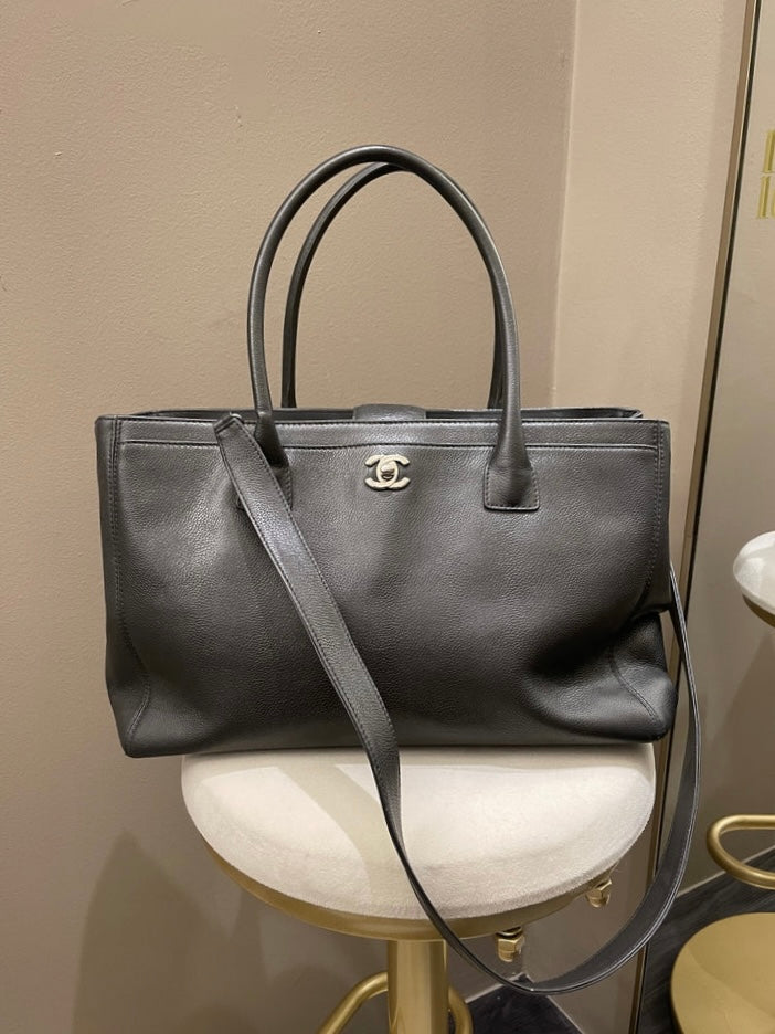 Luxury Chanel Executive Tote Bag Dark Grey Grainy Calfskin