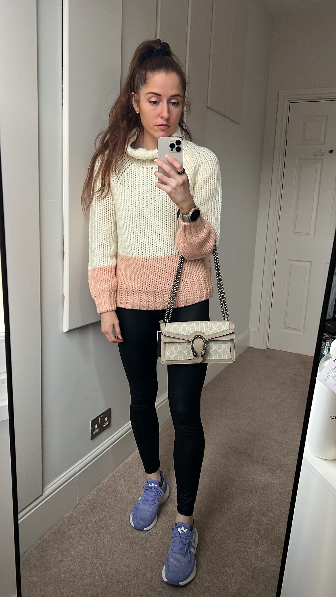 Luxury Gucci Dionysus GG Small Shoulder Bag in White and Beige Canvas ( 2,130)