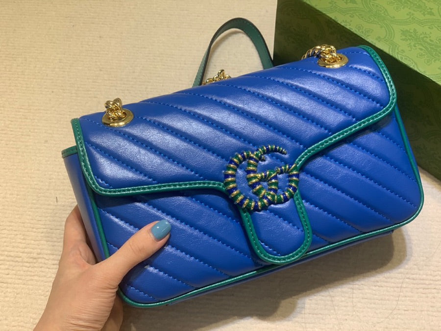 Luxury Gucci GG Marmont Small Shoulder Bag