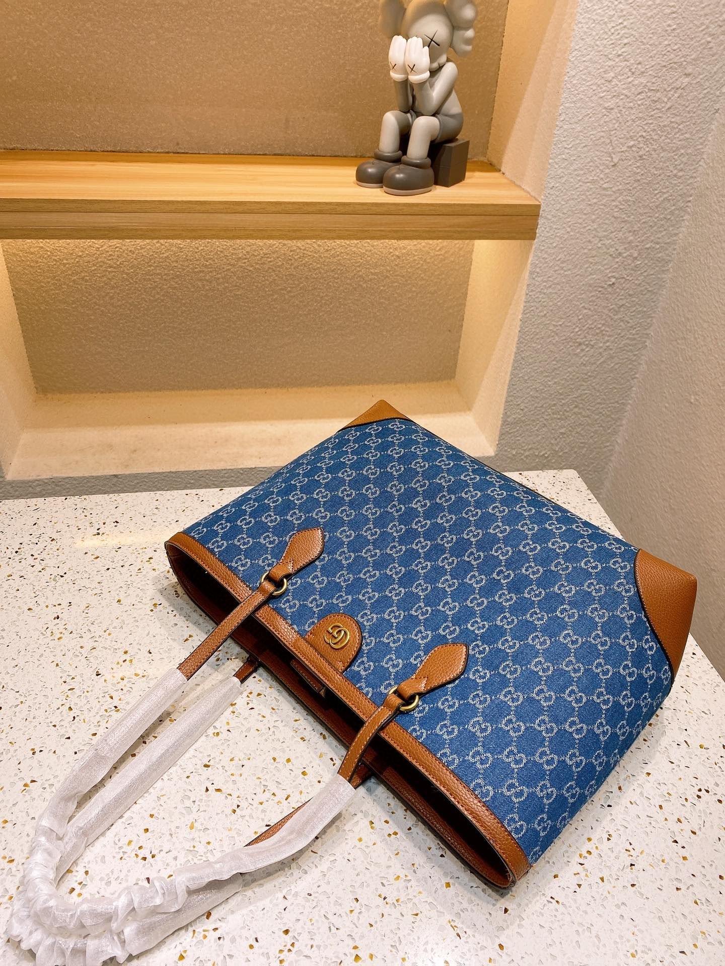 Luxury Gucci Ophidia Medium Tote Bag