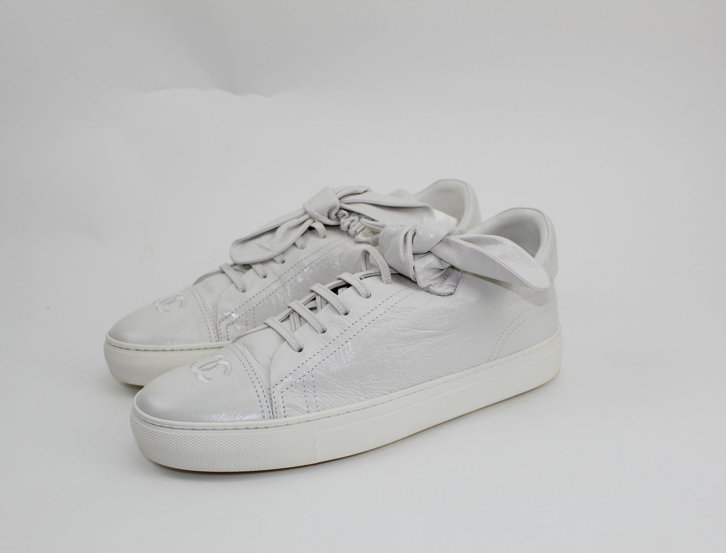 CHANEL LEATHER SNEAKERS