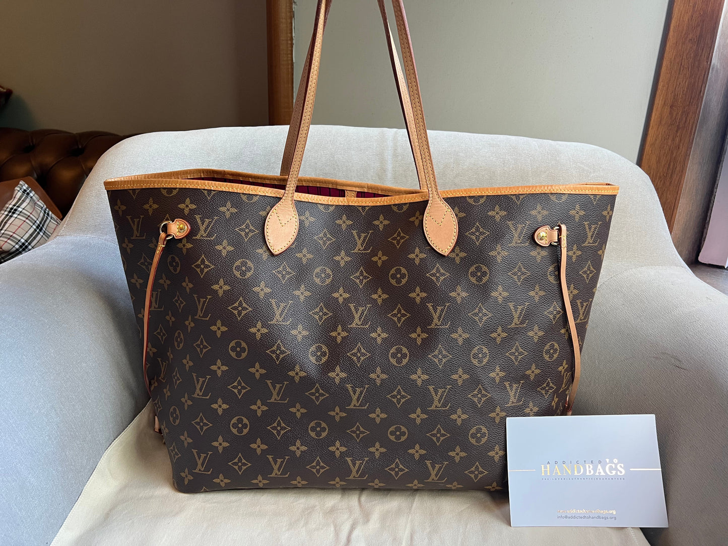 Louis Vuitton Neverfull GM Monogram Beige Interior (1,460)