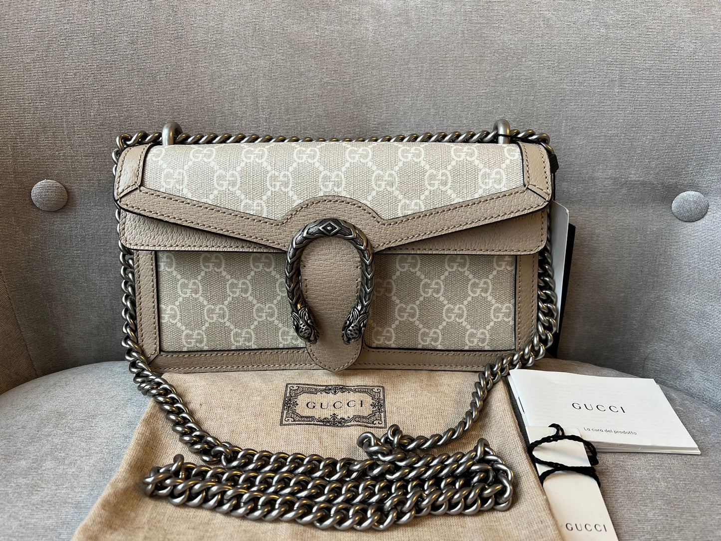 Luxury Gucci Dionysus GG Small Shoulder Bag in White and Beige Canvas ( 2,130)