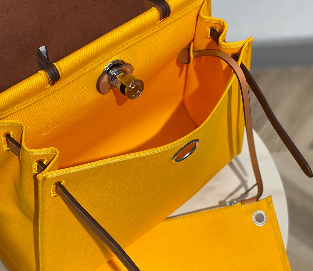 Luxury Hermes Herbag 31