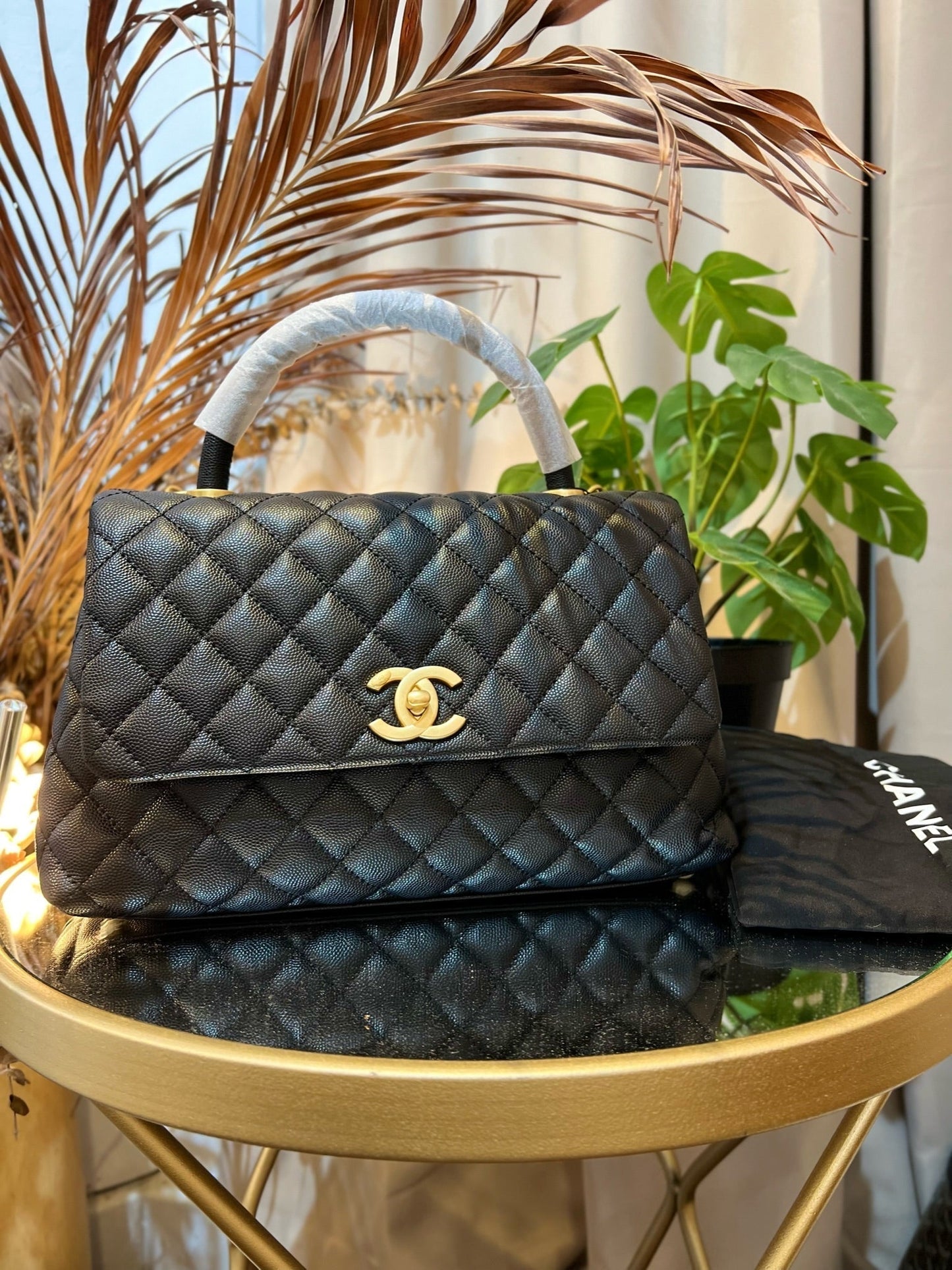 Luxury Chanel COCO HANDLE MEDIUM BLACK