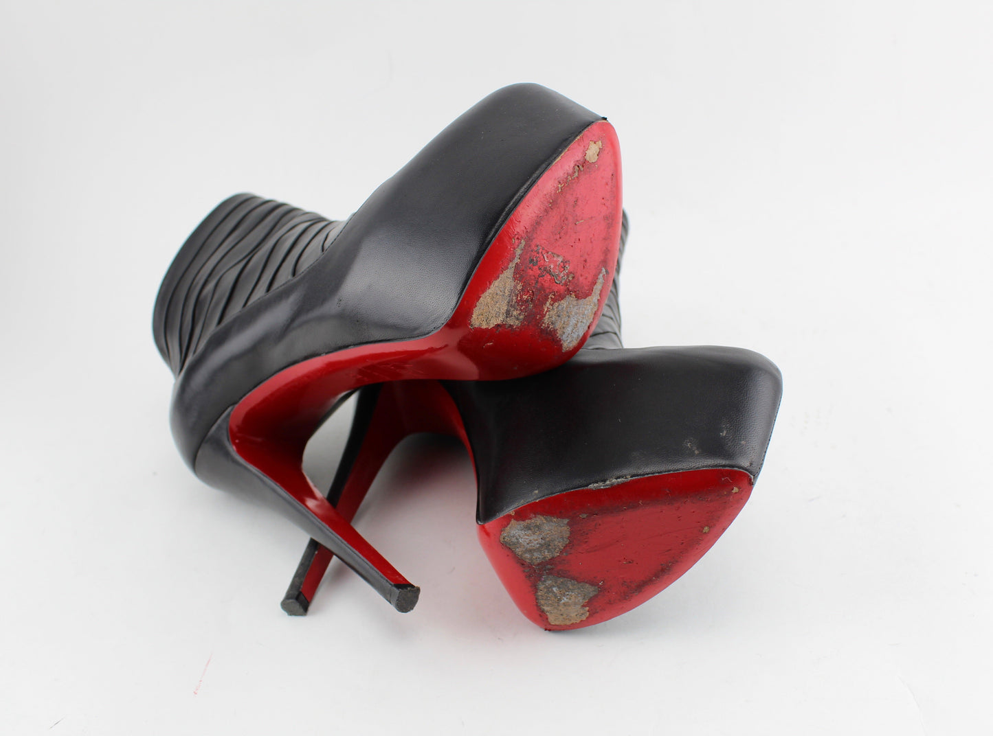CHRISTIAN LOUBOUTIN AMOR NAPPA BOOTIES SIZE 39.5
