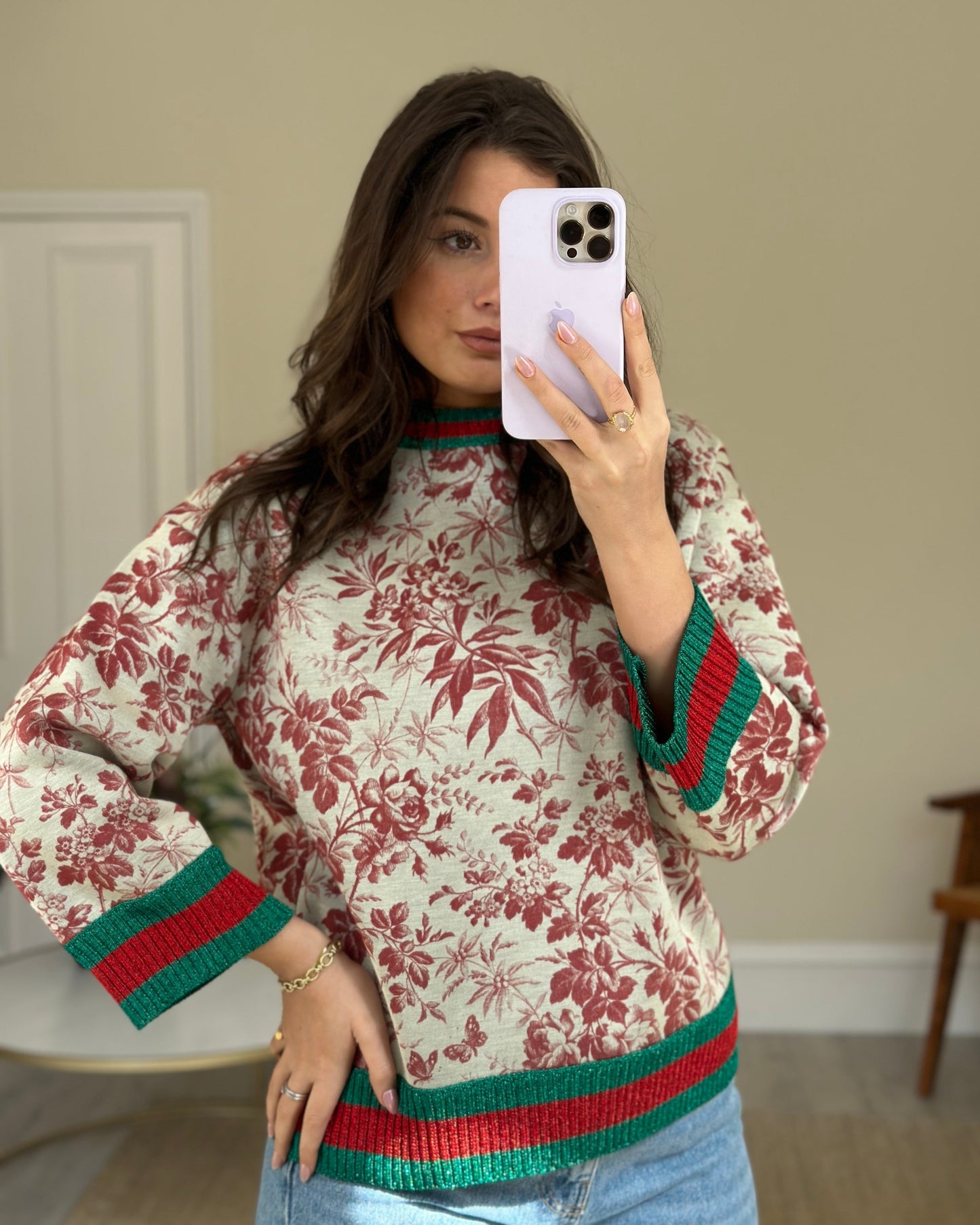Luxury Gucci Red and Beige Floral Jumper with Metallic Red and Green Trim Size M (UK 10-12)