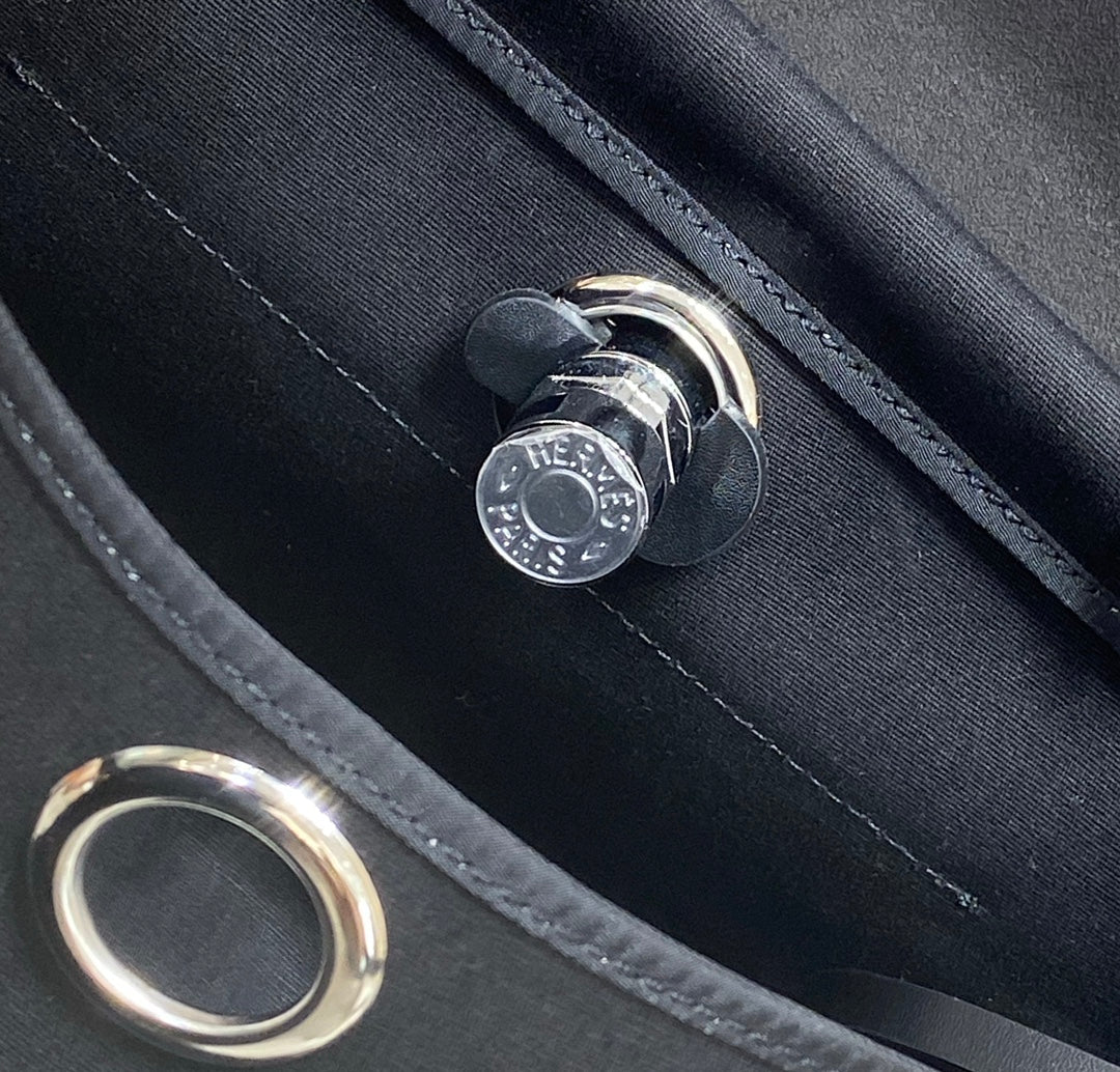 Luxury Hermes Herbag 31