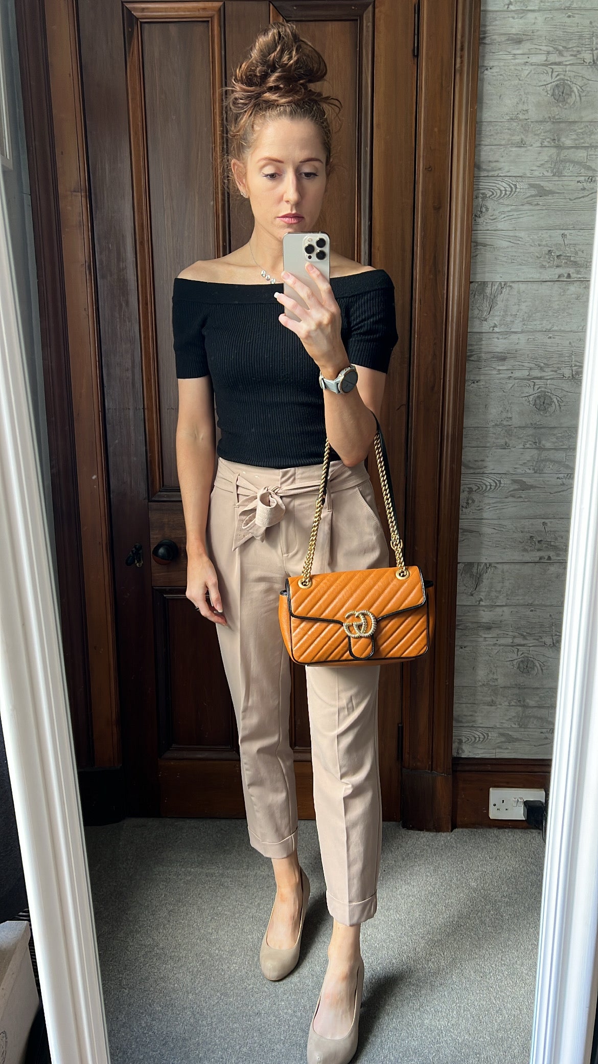 Luxury Gucci GG Torchon Tan Marmont Small Shoulder Bag