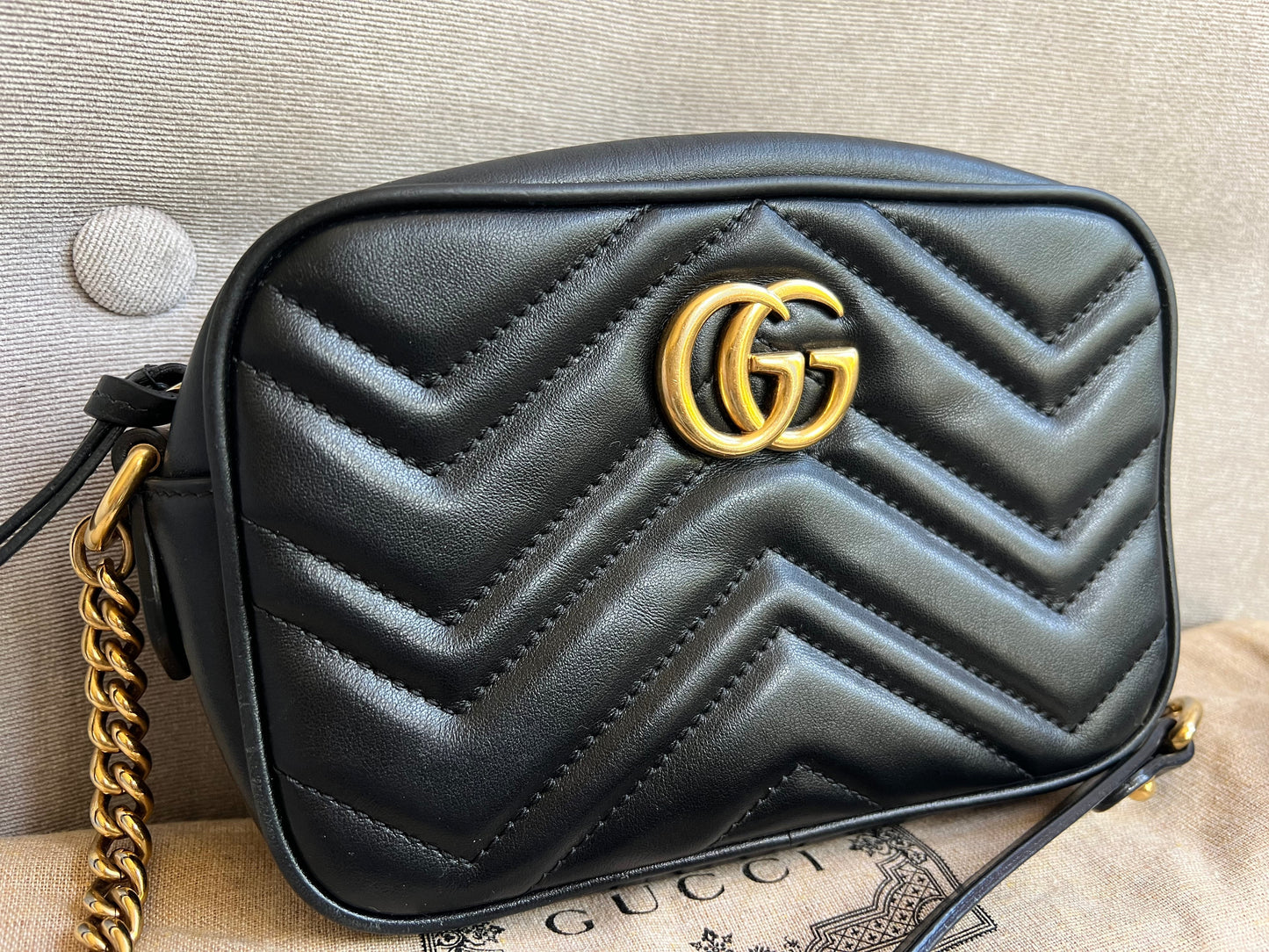 Luxury Gucci GG Black Marmont Mini Shoulder Bag