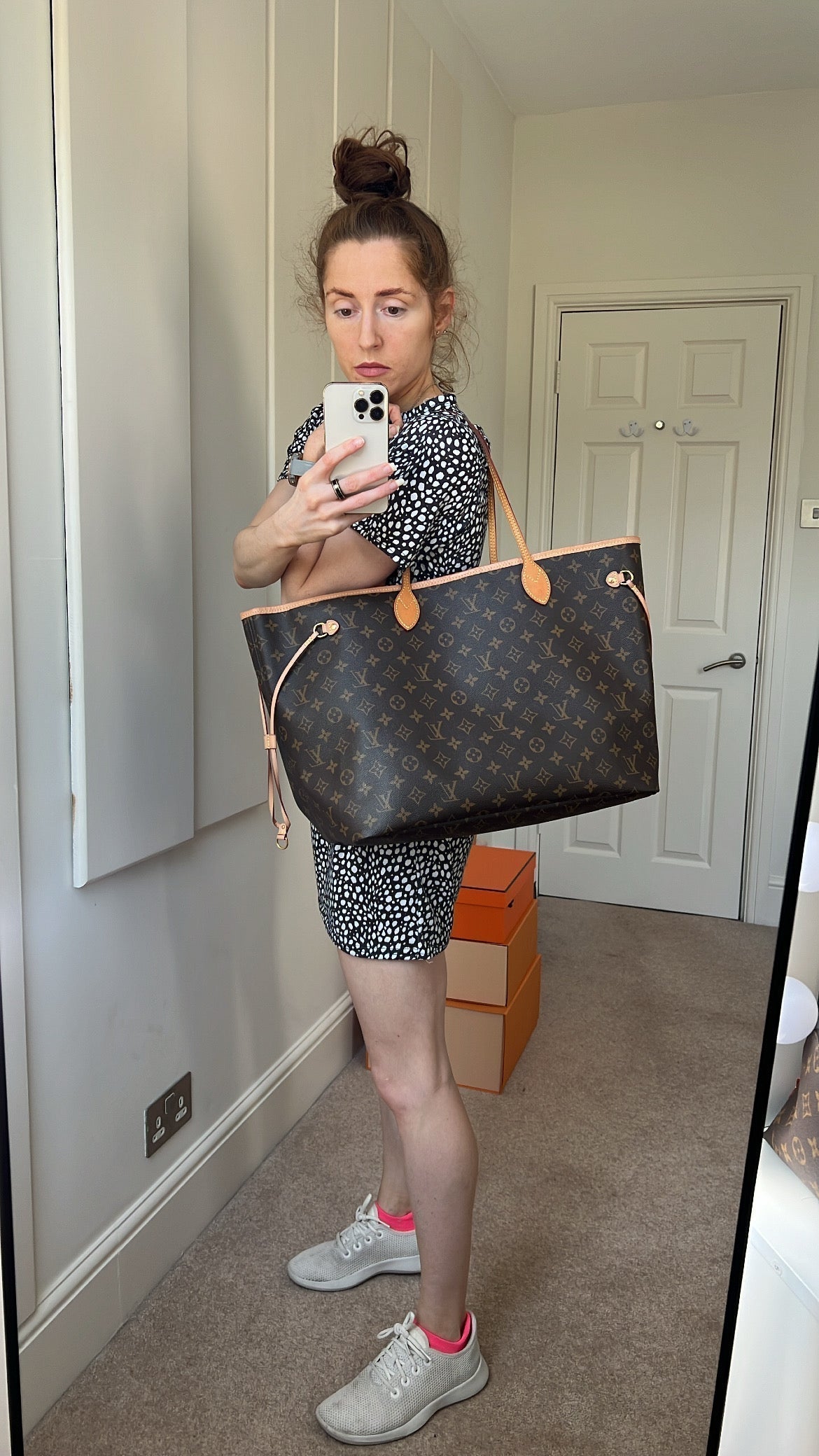 Louis Vuitton Neverfull GM Monogram Beige Interior (1,460)