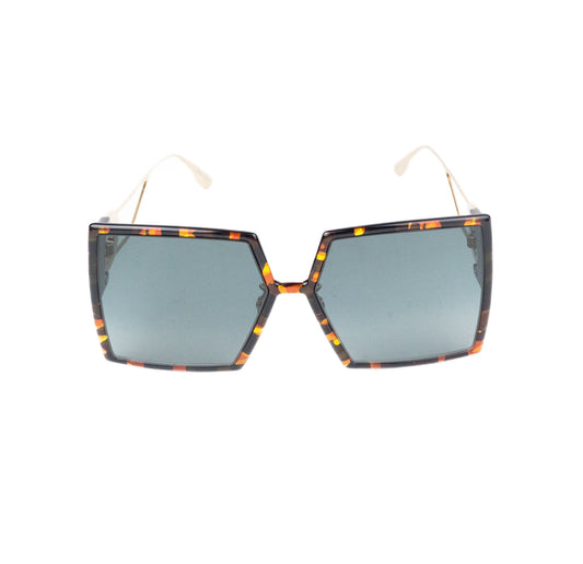Dior 30Montaigne Oversized sunglasses