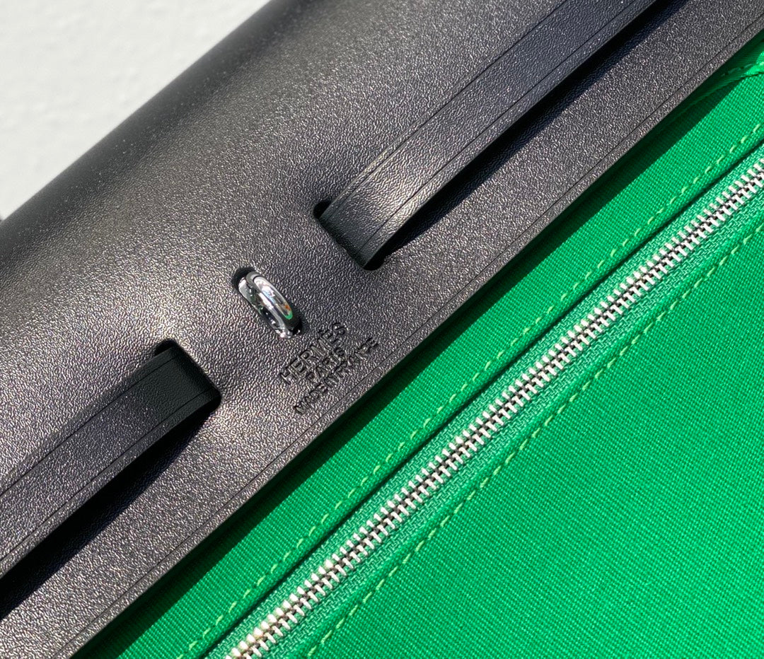 Luxury Hermes Herbag 31