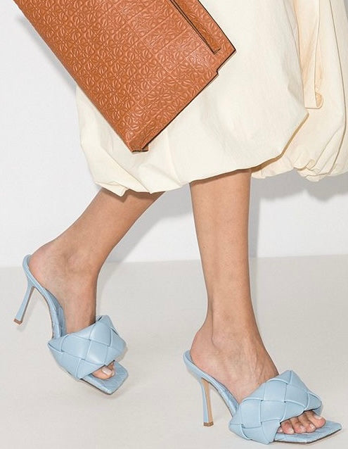 Bottega Veneta BV Lido Leather Sandals in Ice