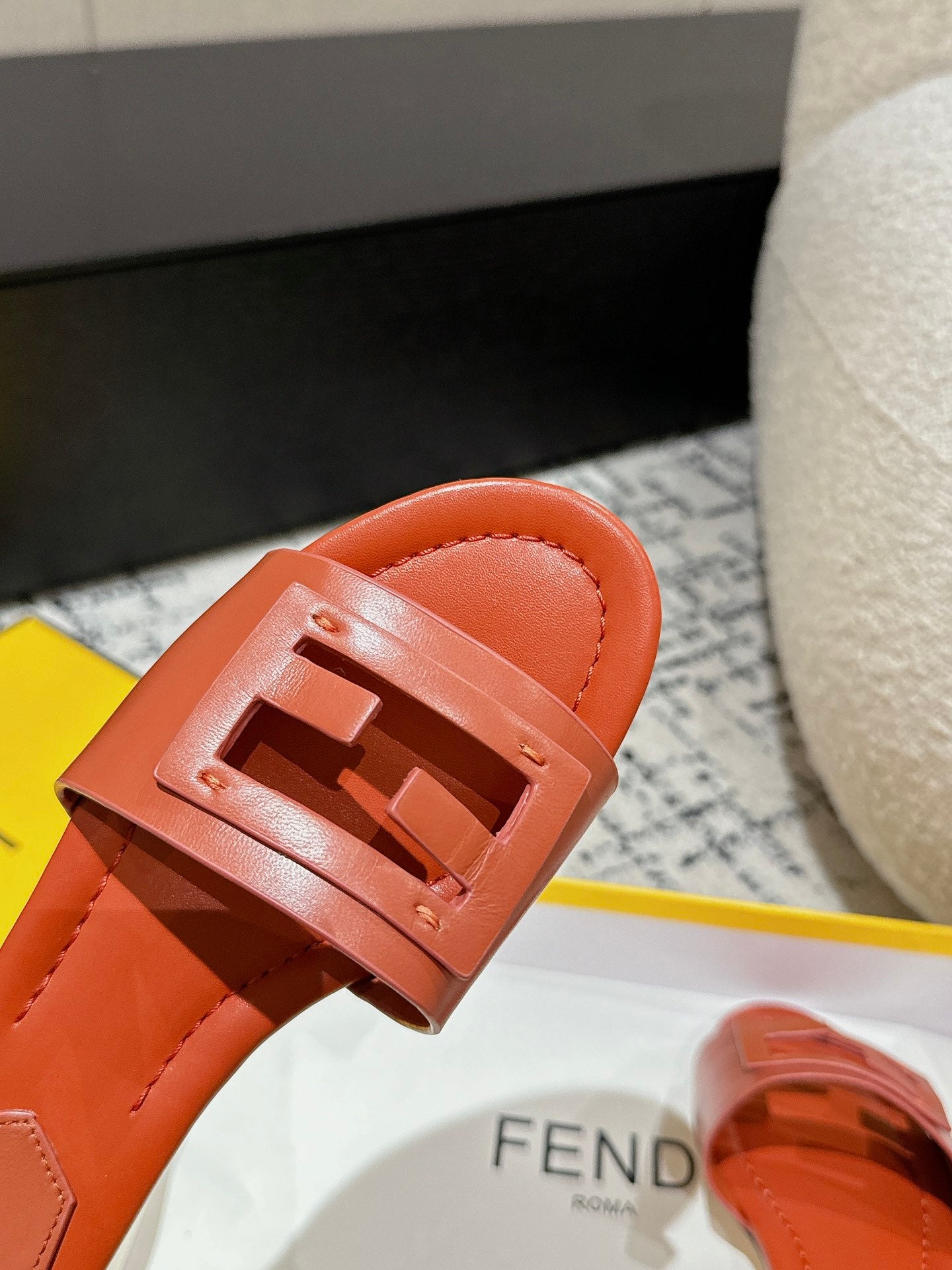 Luxury FendiFF Baguette Rust Leather Slide