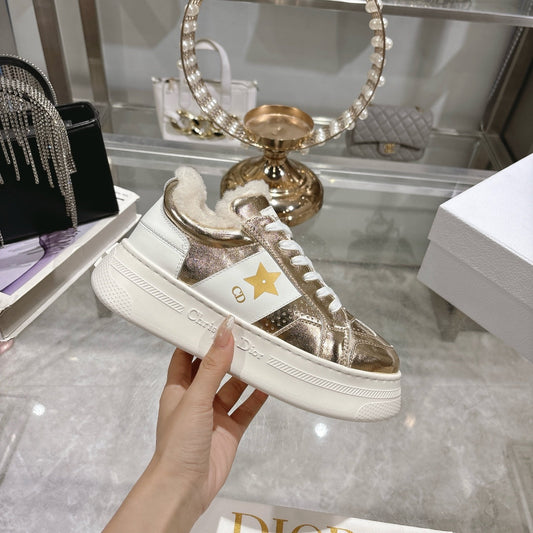Luxury Dior Luxury DiorStar Platform Sneaker In Glossy Gold Cowhide 996420