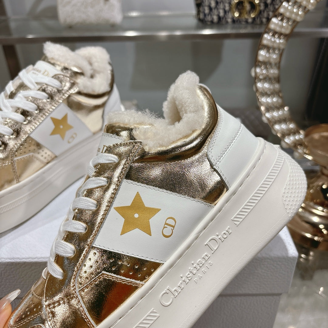 Luxury Dior Luxury DiorStar Platform Sneaker In Glossy Gold Cowhide 996420