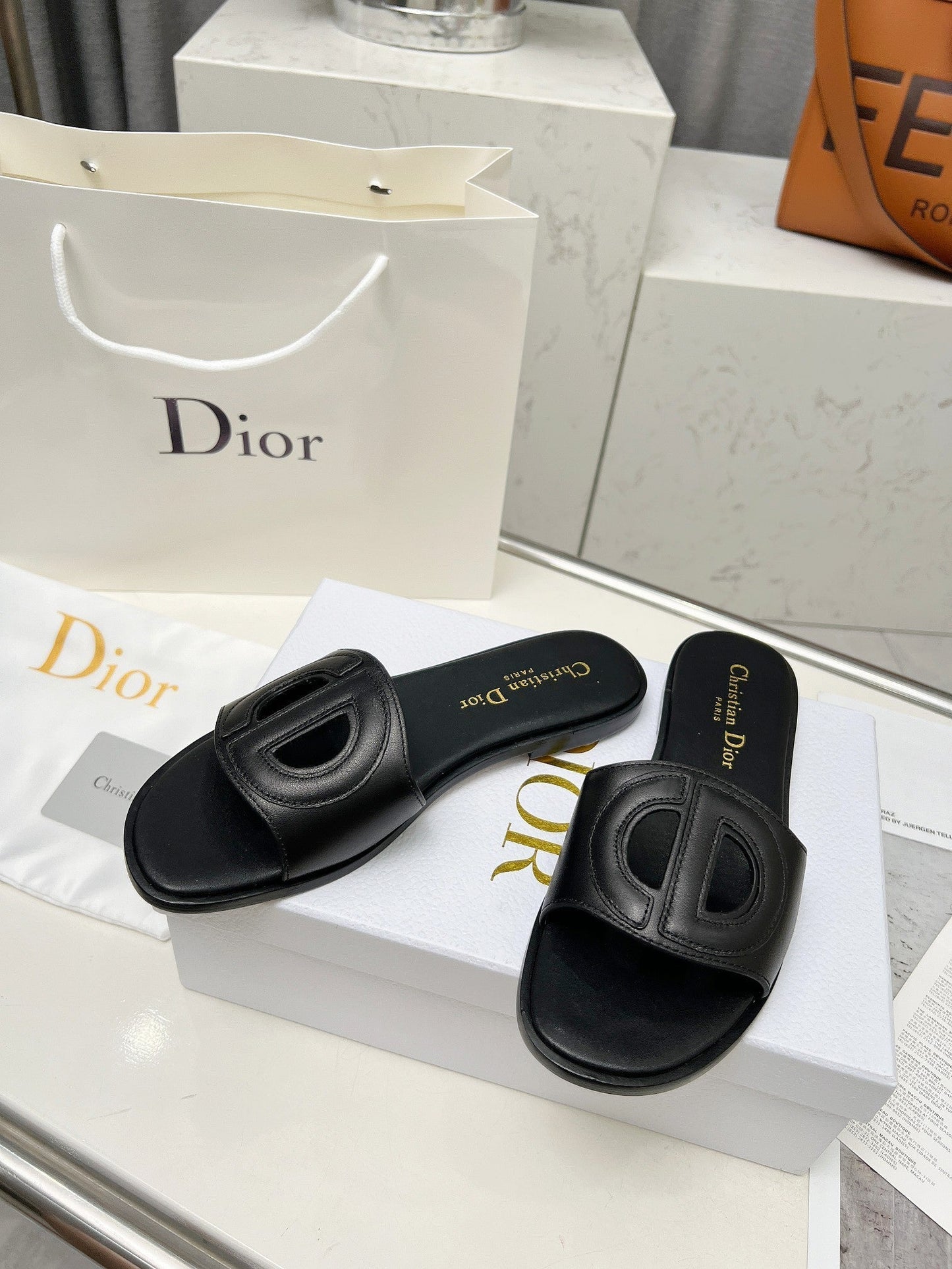 Luxury Dior25 D-Club Slide Calfskin