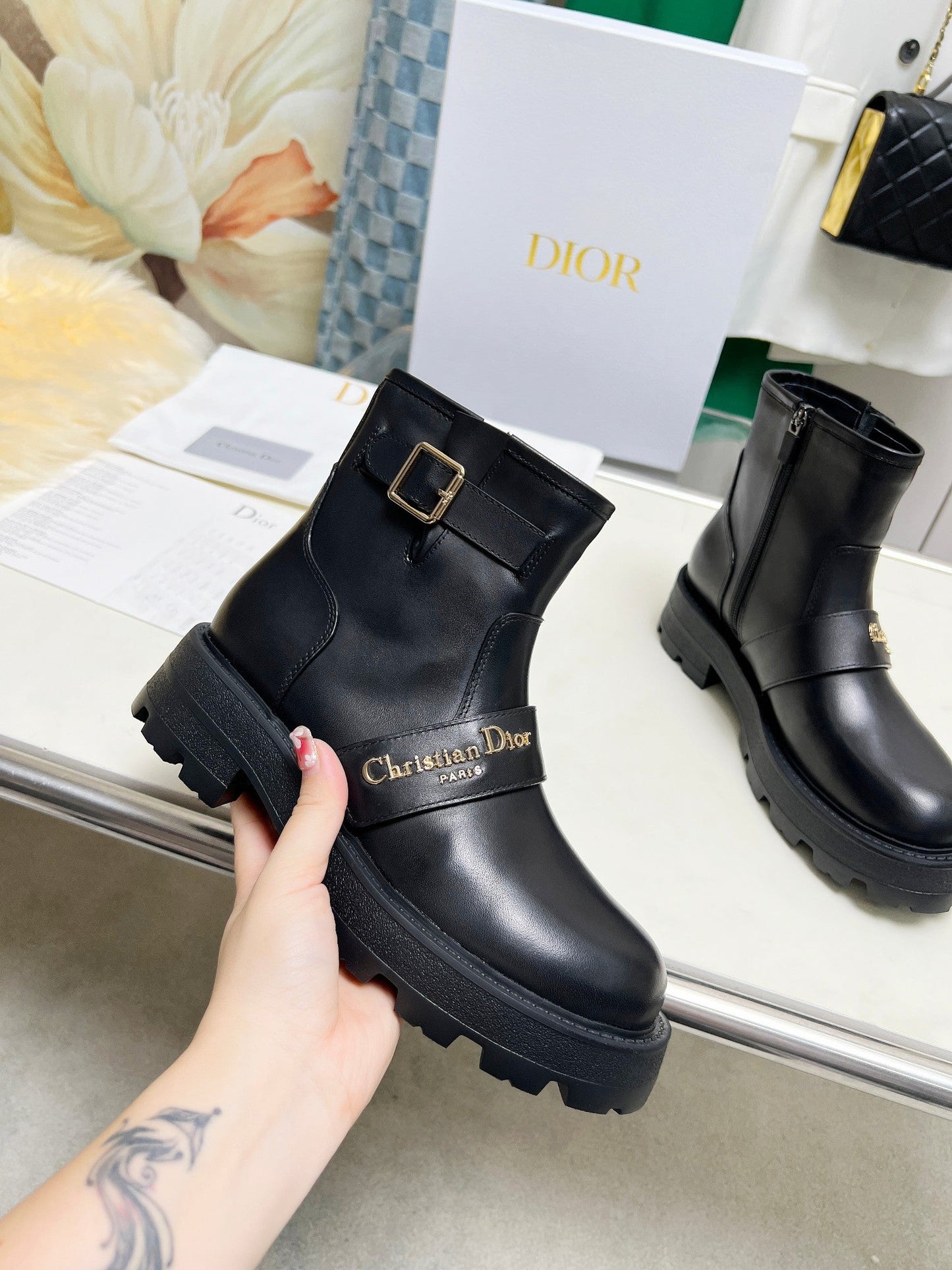 Luxury DiorD-Quest Ankle Boot Plain Black Calfskin