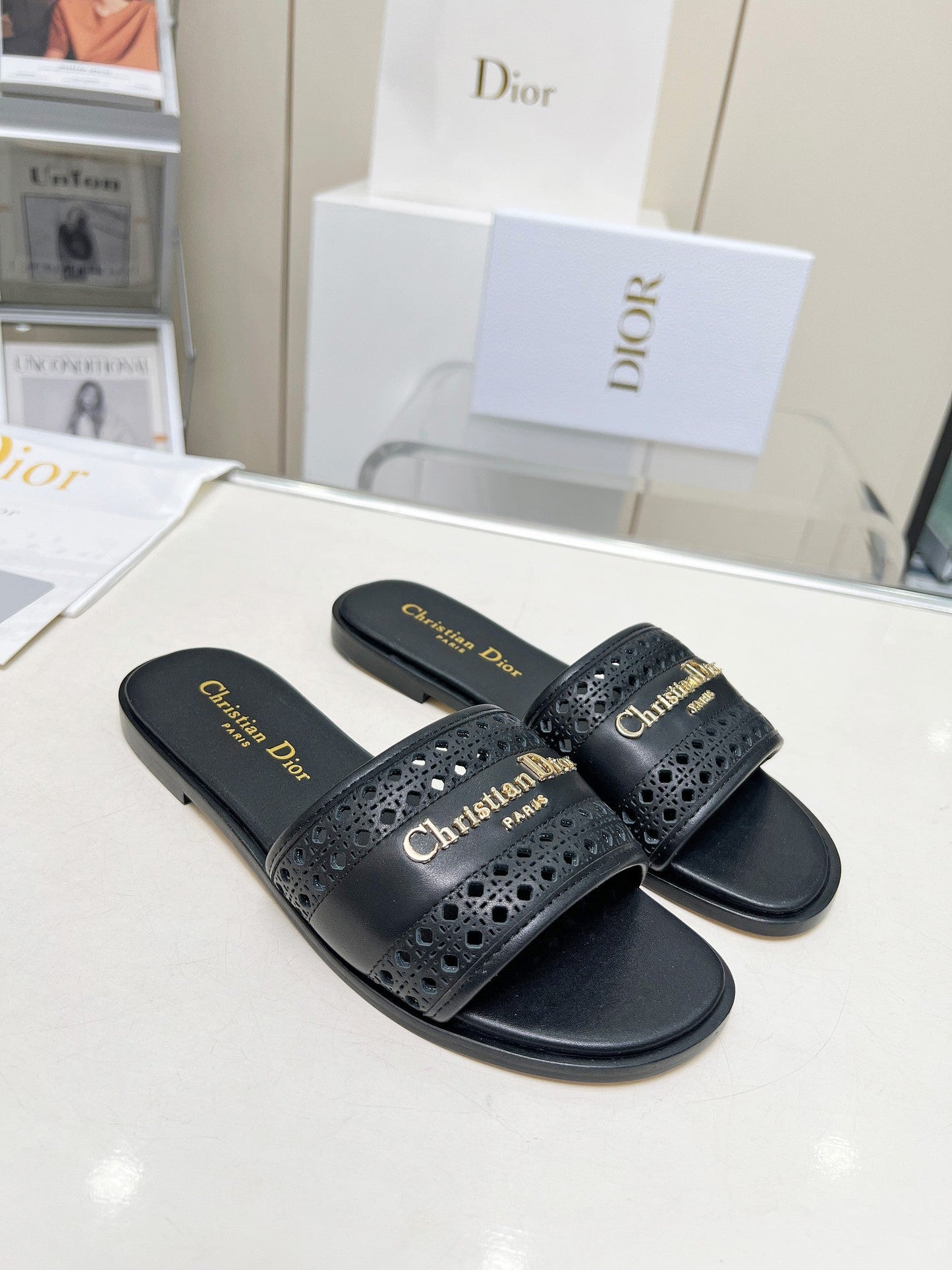 Luxury Dior25 D-Lane Slide Calfskin