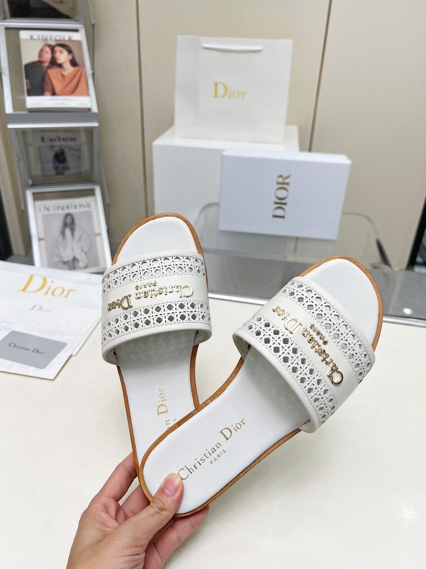 Luxury Dior25 D-Lane Slide Calfskin