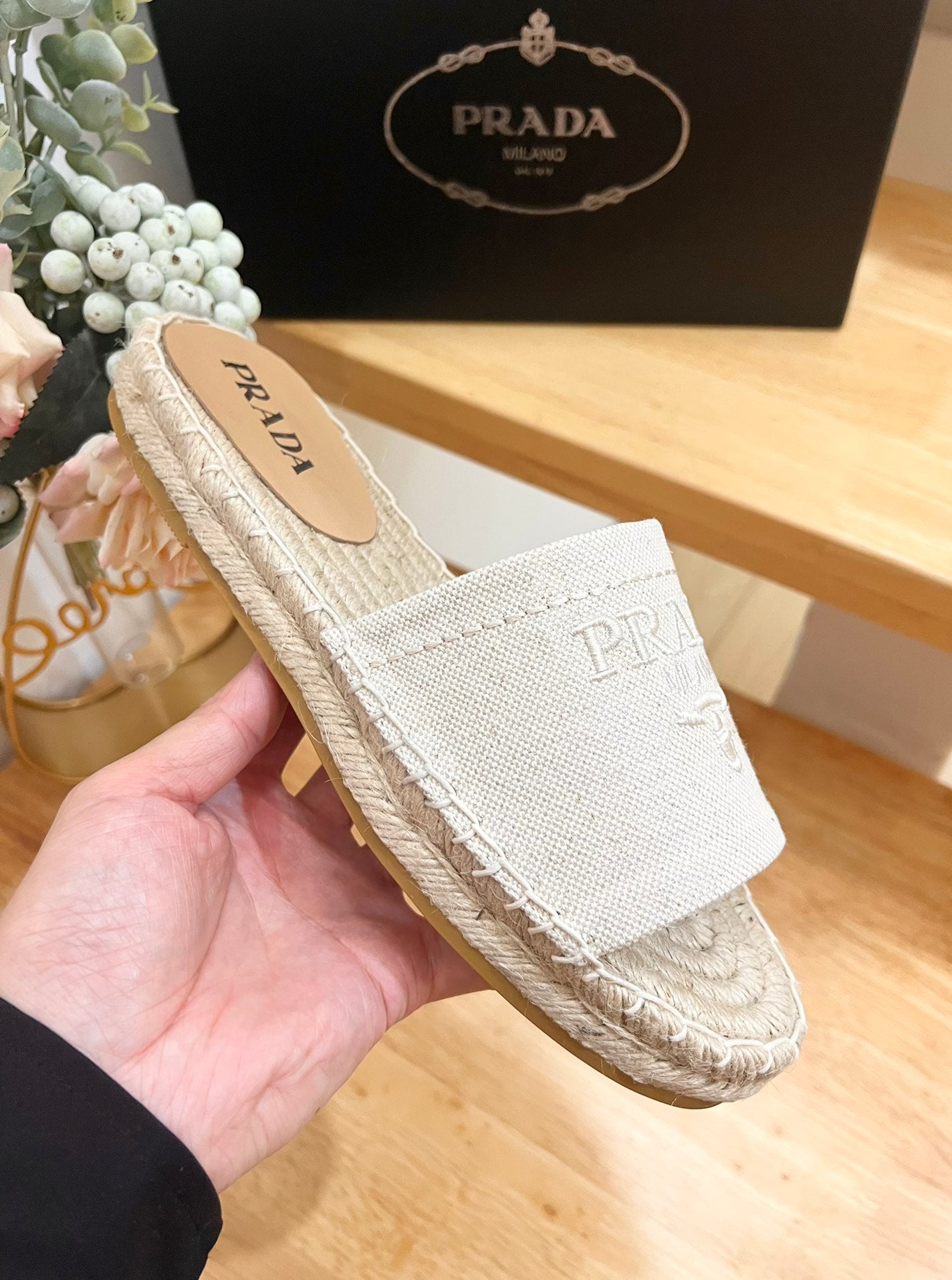Luxury PradaSlide 20 Beige Velvet Sole Raffia