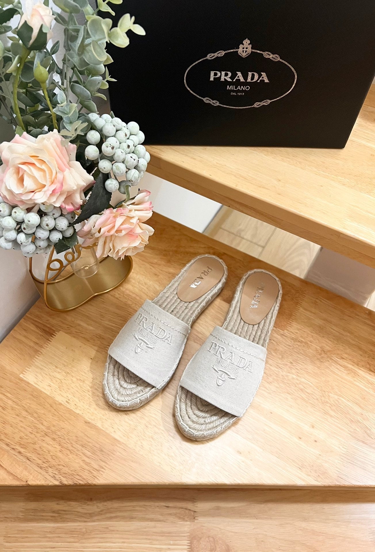 Luxury PradaSlide 20 Beige Velvet Sole Raffia