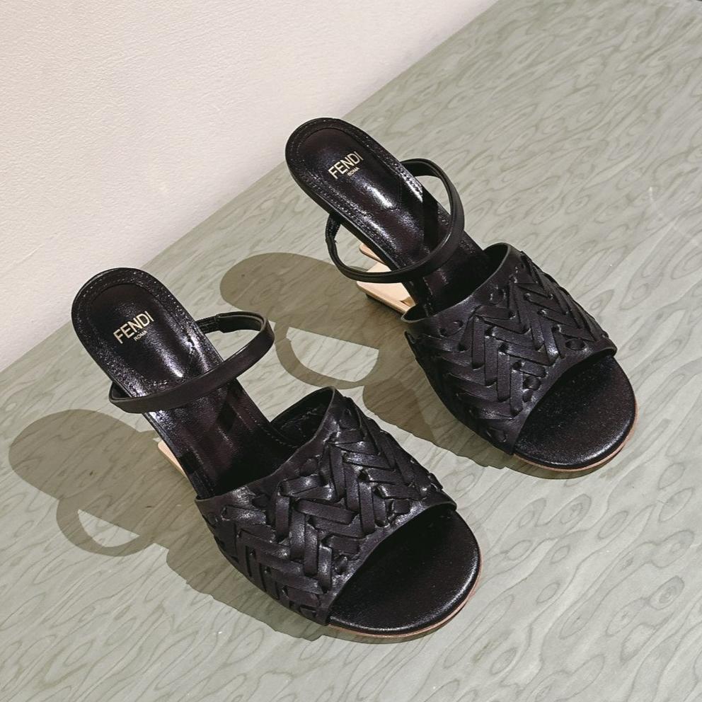 Luxury FendiLuxury FendiFIRST HIGH-HEELED SANDALS 85 MM IN BLACK LAMBSKIN GOLD HARDWARE