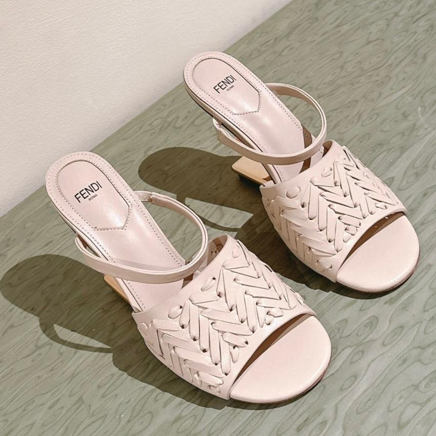 Luxury FendiLuxury FendiFIRST HIGH-HEELED SANDALS 85 MM IN BEIGE LAMBSKIN GOLD HARDWARE