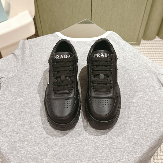 Luxury PradaFLATFORM SNEAKERS BLACK CALFSKIN