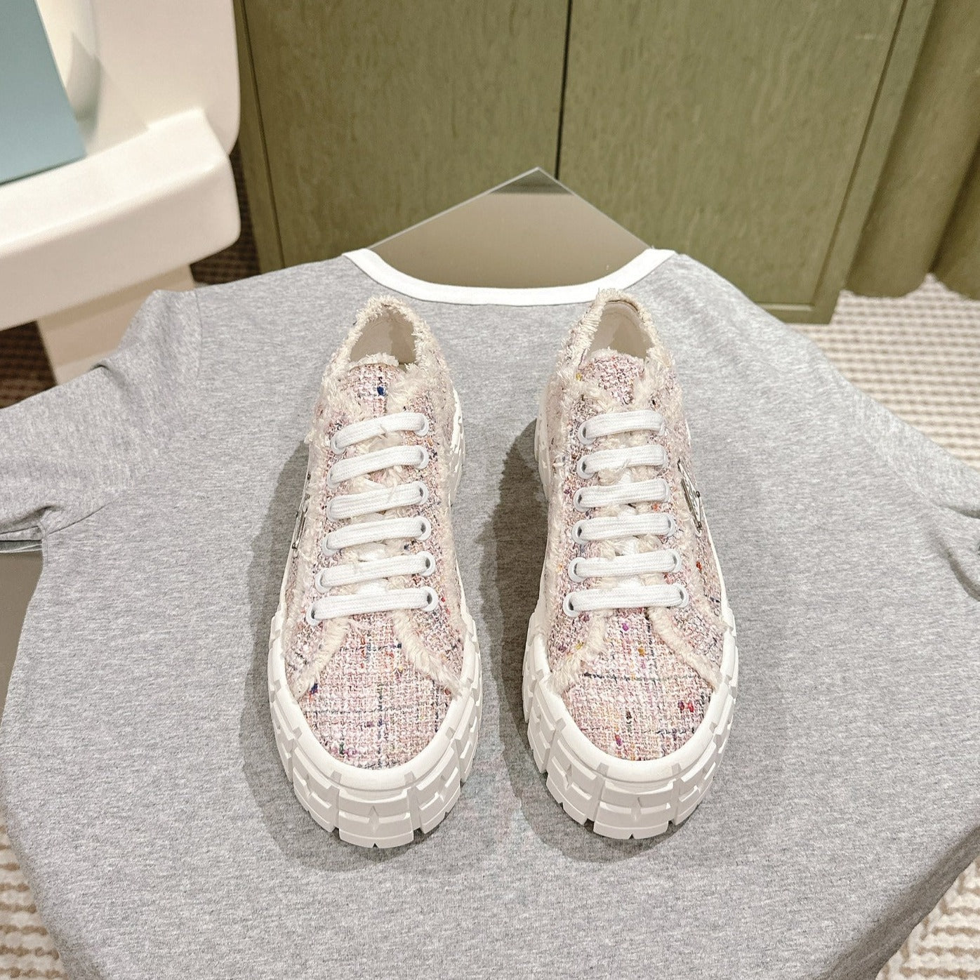 Luxury PradaDOUBLE WHEEL RE-NYLON GABARDINE SNEAKERS ALMOND FABRIC