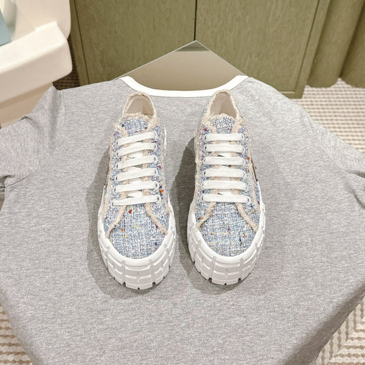 Luxury PradaDOUBLE WHEEL RE-NYLON GABARDINE SNEAKERS SKY FABRIC