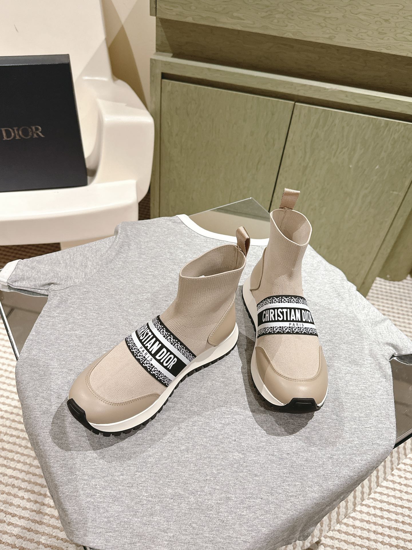 Luxury DiorHigh-Top Sneaker 40mm Beige Stretch Wool And Lambskin
