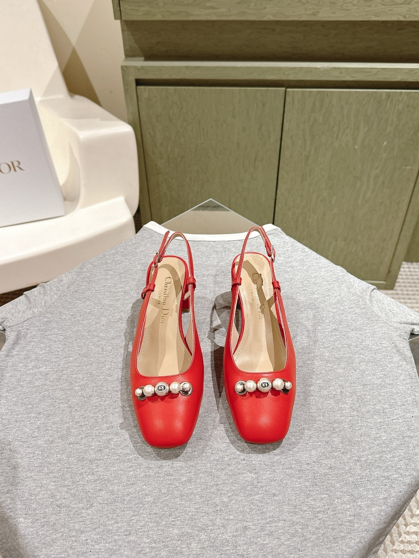 Luxury Dior25 Slingback Heels Cowhide 241760