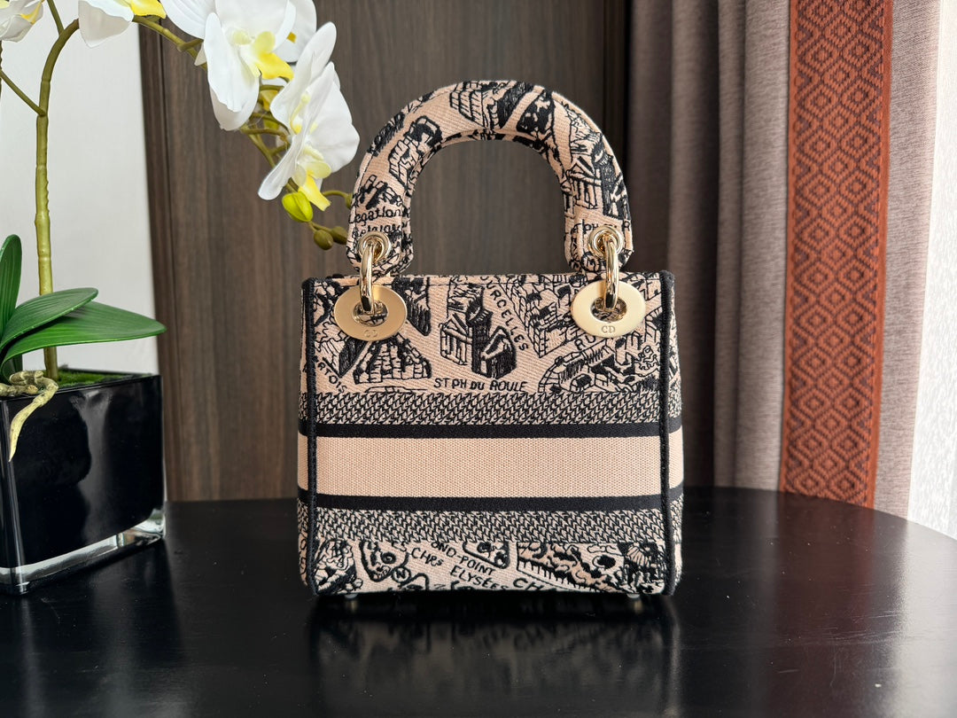 Luxury Diormini 17cm black pink embroidery canvas