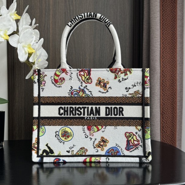 Luxury DiorSmall Book Tote 26.5cm White Multicolor Dragon Zodiac Embroidery
