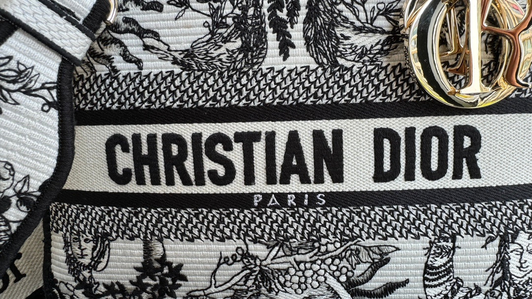 Luxury Diormedium lady 24 black white sun embroidery canvas