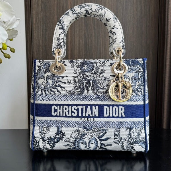 Luxury Diormedium lady 24 blue white embroidery