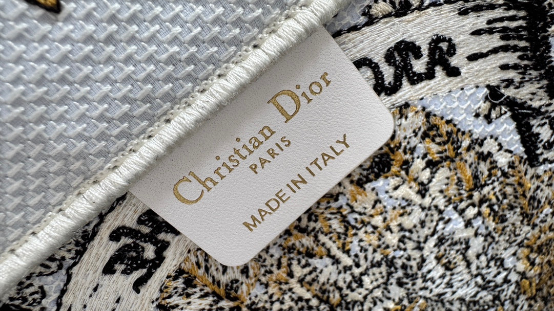 Luxury DiorBook Tote 41.5 Beige White Canvas Around The World
