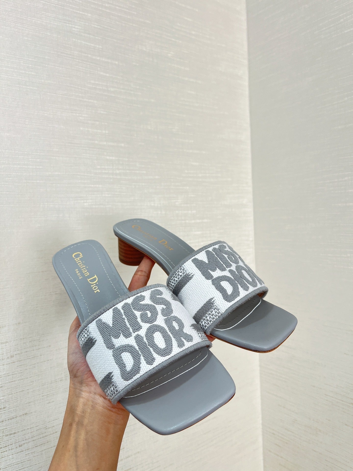 Luxury Diordway heeled slide 35 grey embroidered cotton