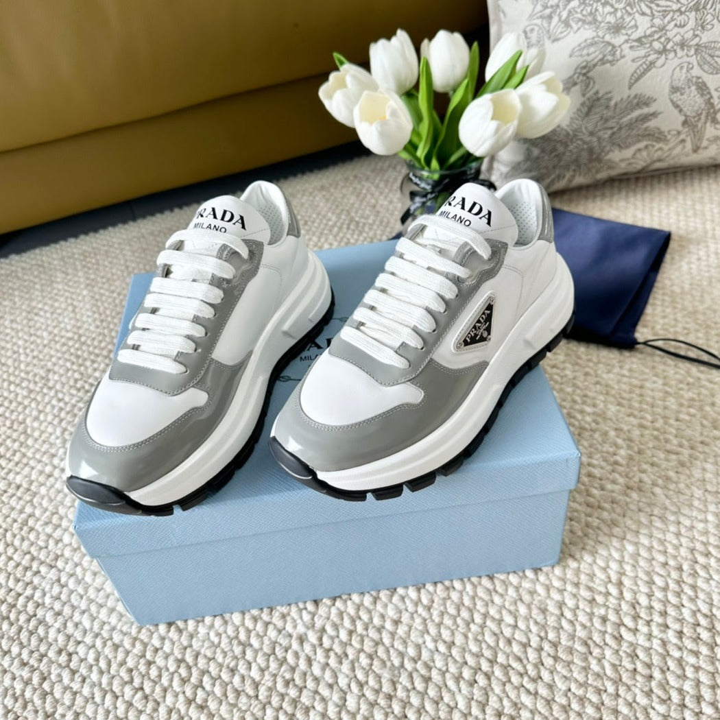 Luxury PradaBLACK THICK SOLE SNEAKER GRAY AND WHITE CALFSKIN