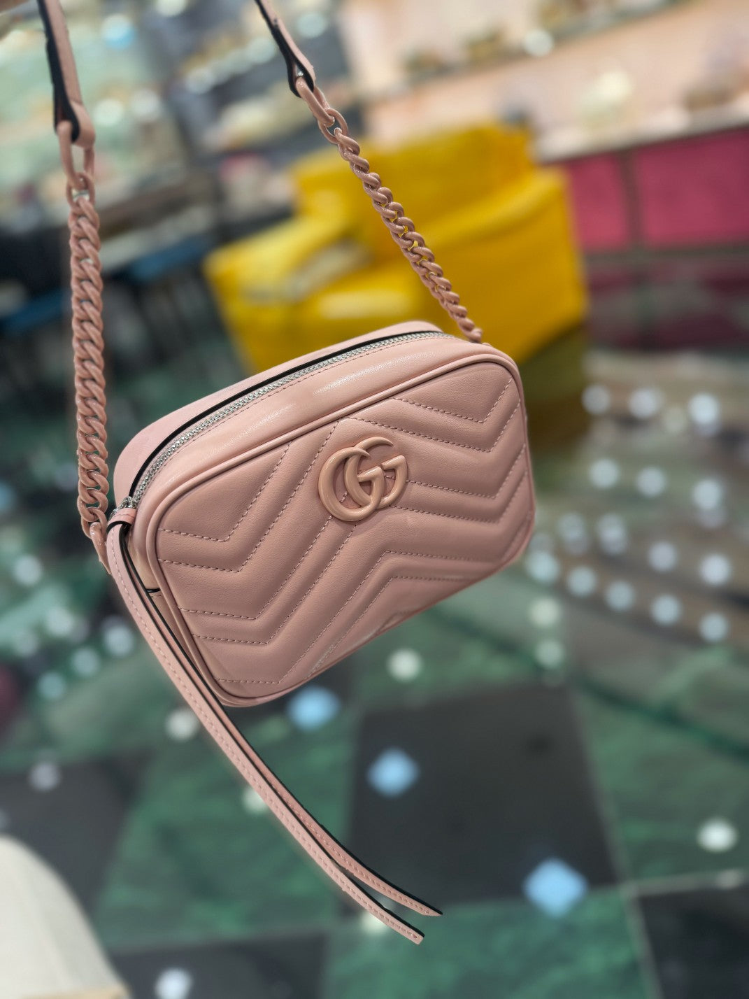 Luxury Gucci GG MINI 18 MARMONT MATELASSÉ SHOULDER BAG LIGHT PINK CALFSKIN