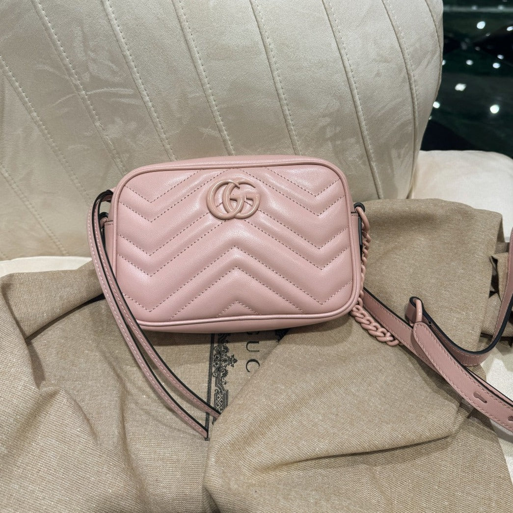 Luxury Gucci GG MINI 18 MARMONT MATELASSÉ SHOULDER BAG LIGHT PINK CALFSKIN