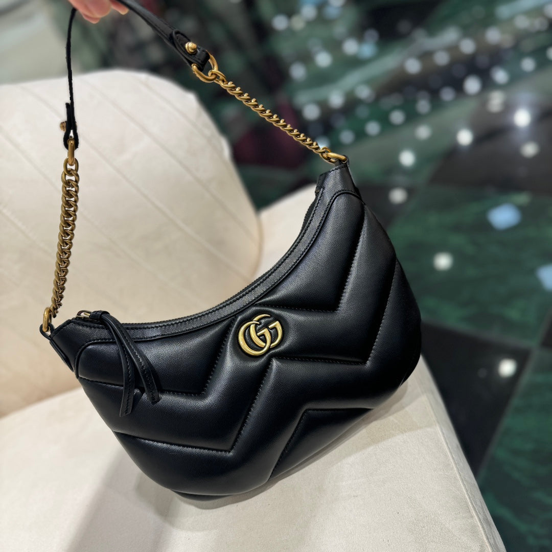 Luxury Gucci GG SMALL 26 MARMONT BAG IN BLACK CALFSKIN