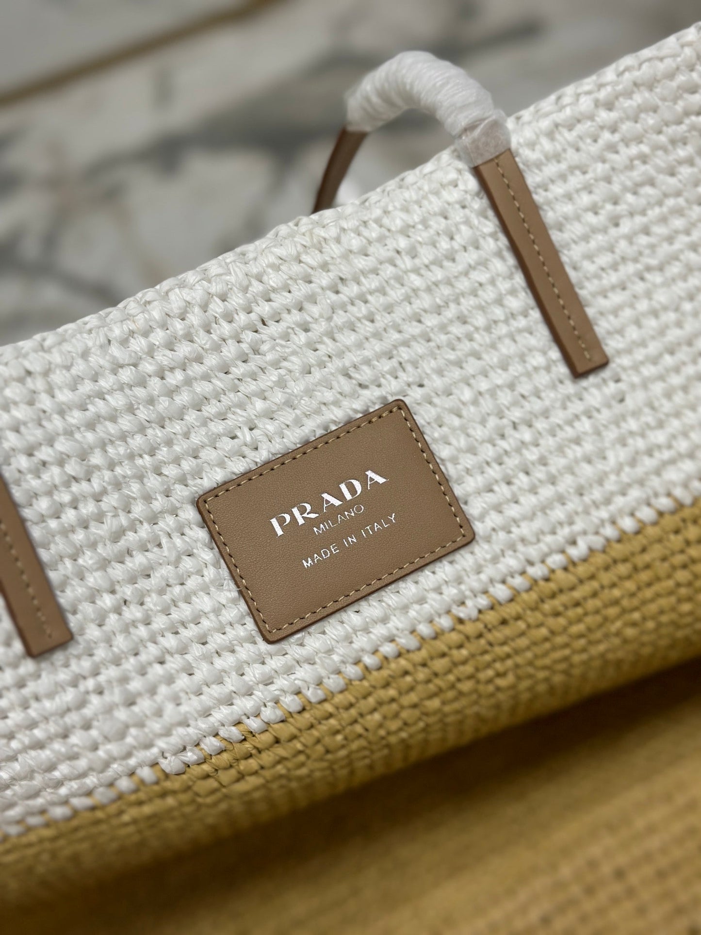 Luxury PradaLARGE TOTE BAG 37 IN WHITE MIX BEIGE RAFFIA AND BROWN CALFSKIN HANDLE