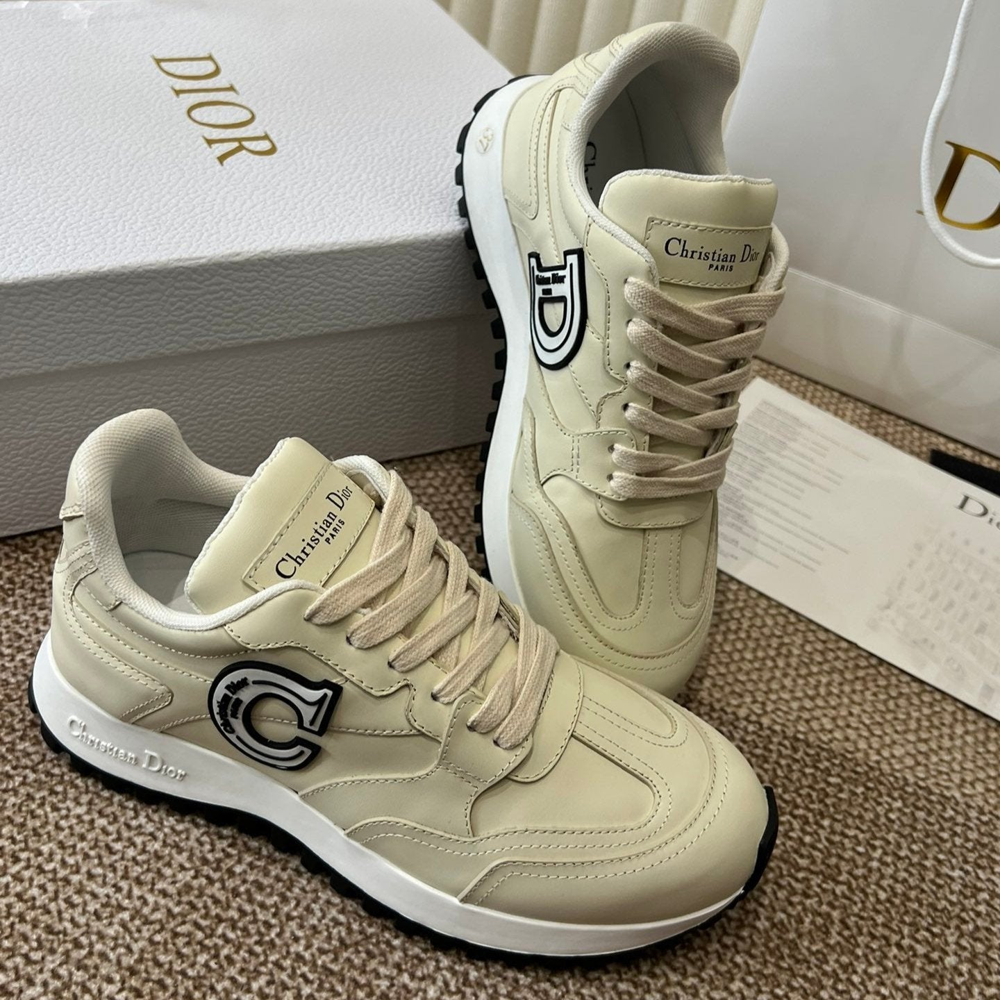 Luxury DiorC'est  Luxury DiorSneaker Beige Lamskin