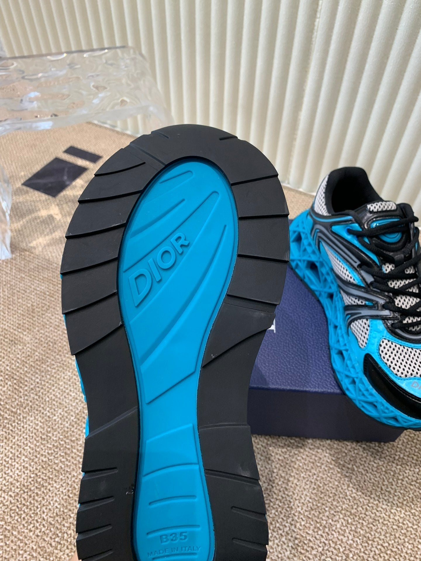 Luxury DiorSneaker B35 In Blue Mix White Black Calfskin And Fabric 113121