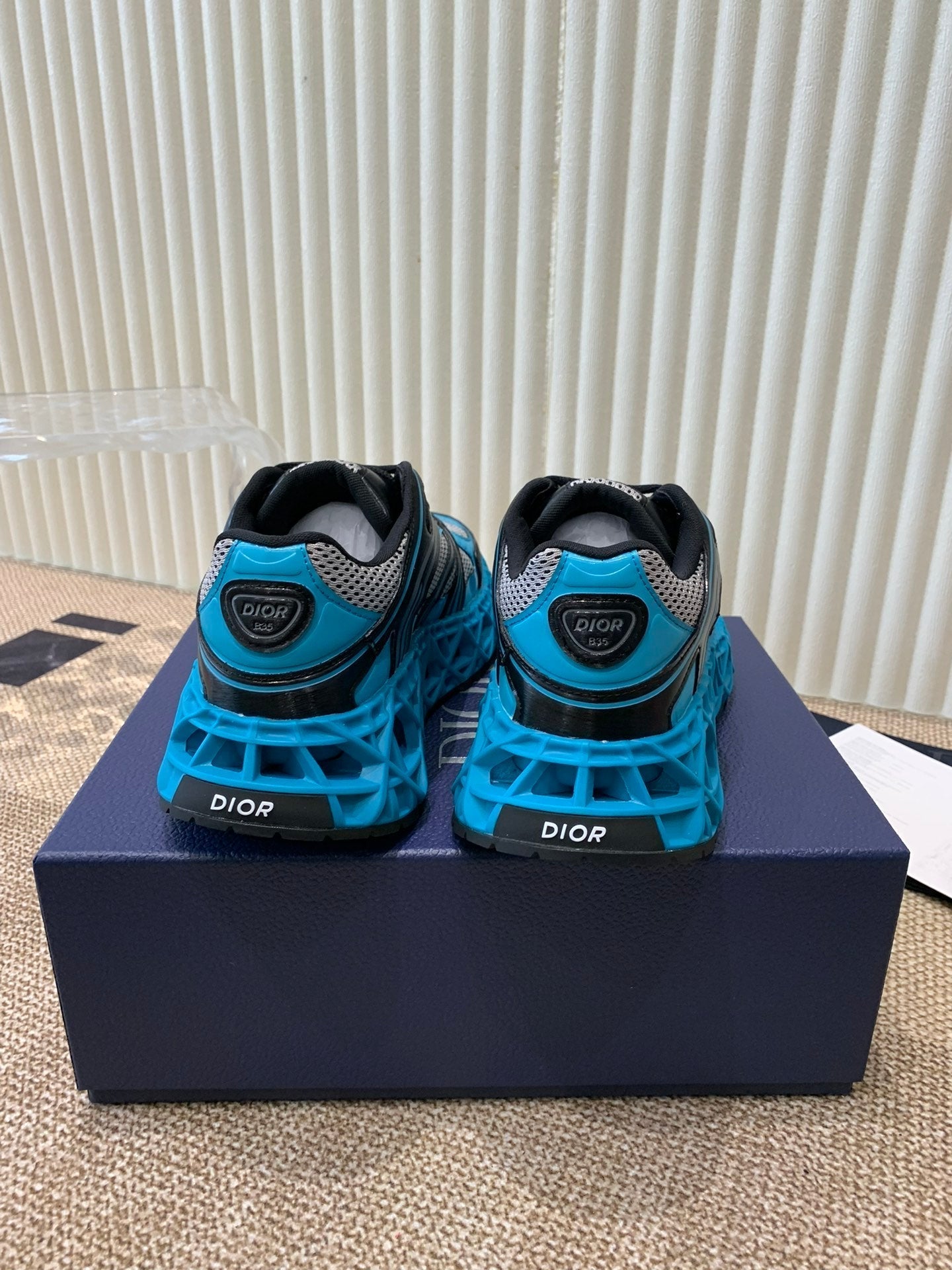 Luxury DiorSneaker B35 In Blue Mix White Black Calfskin And Fabric 113121